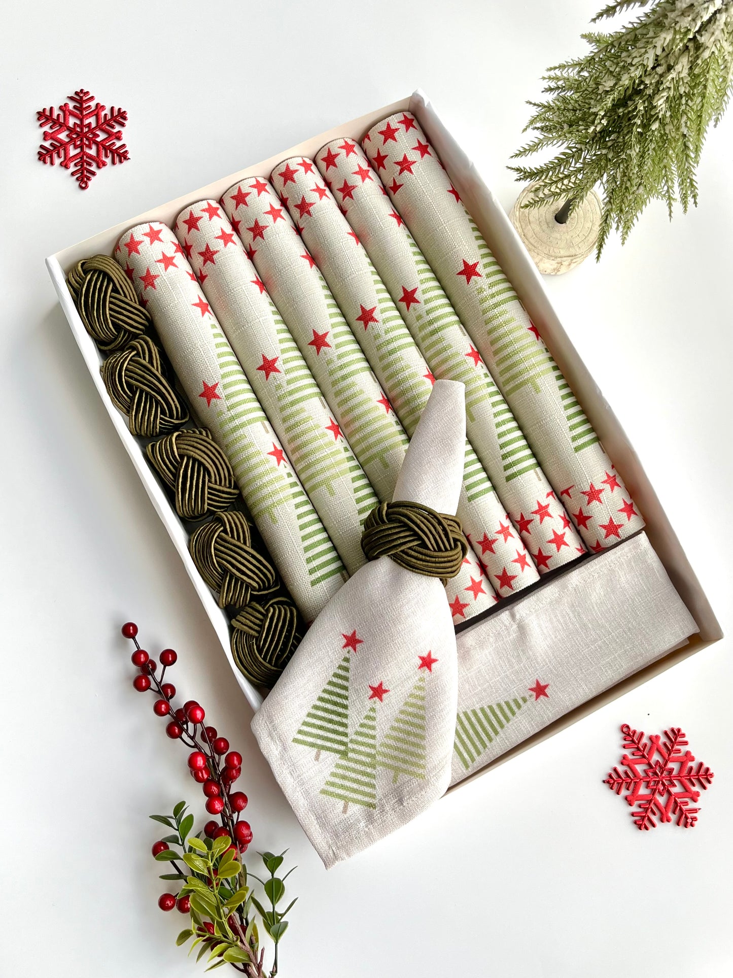 Scandinavian Christmas Tree Placemats - Set of 2
