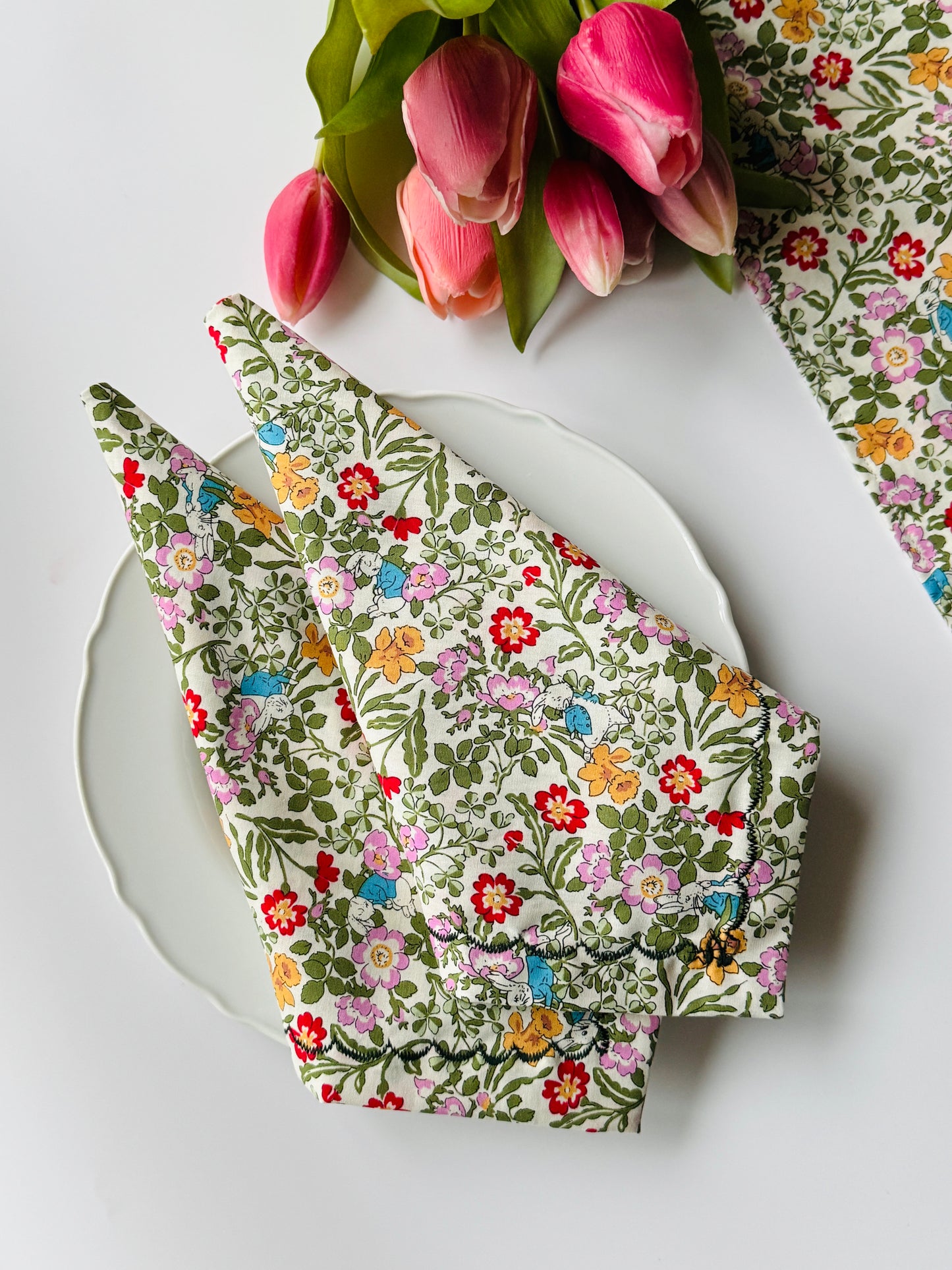 Floral Spring Table Runner and Matching Napkins