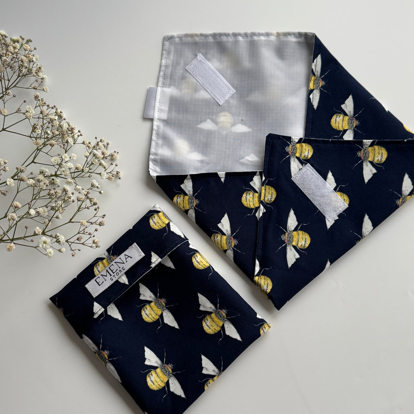 Bee Print Reusable Sandwich & Snack Pouch – Beige (Navy Blue)