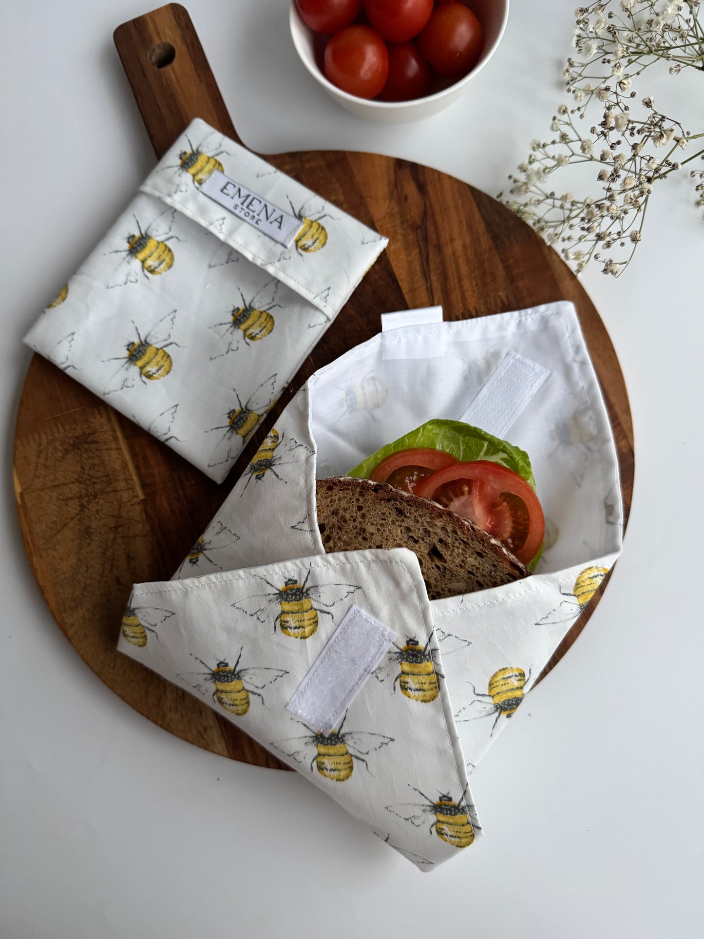 Bee Print Reusable Sandwich & Snack Pouch – Beige