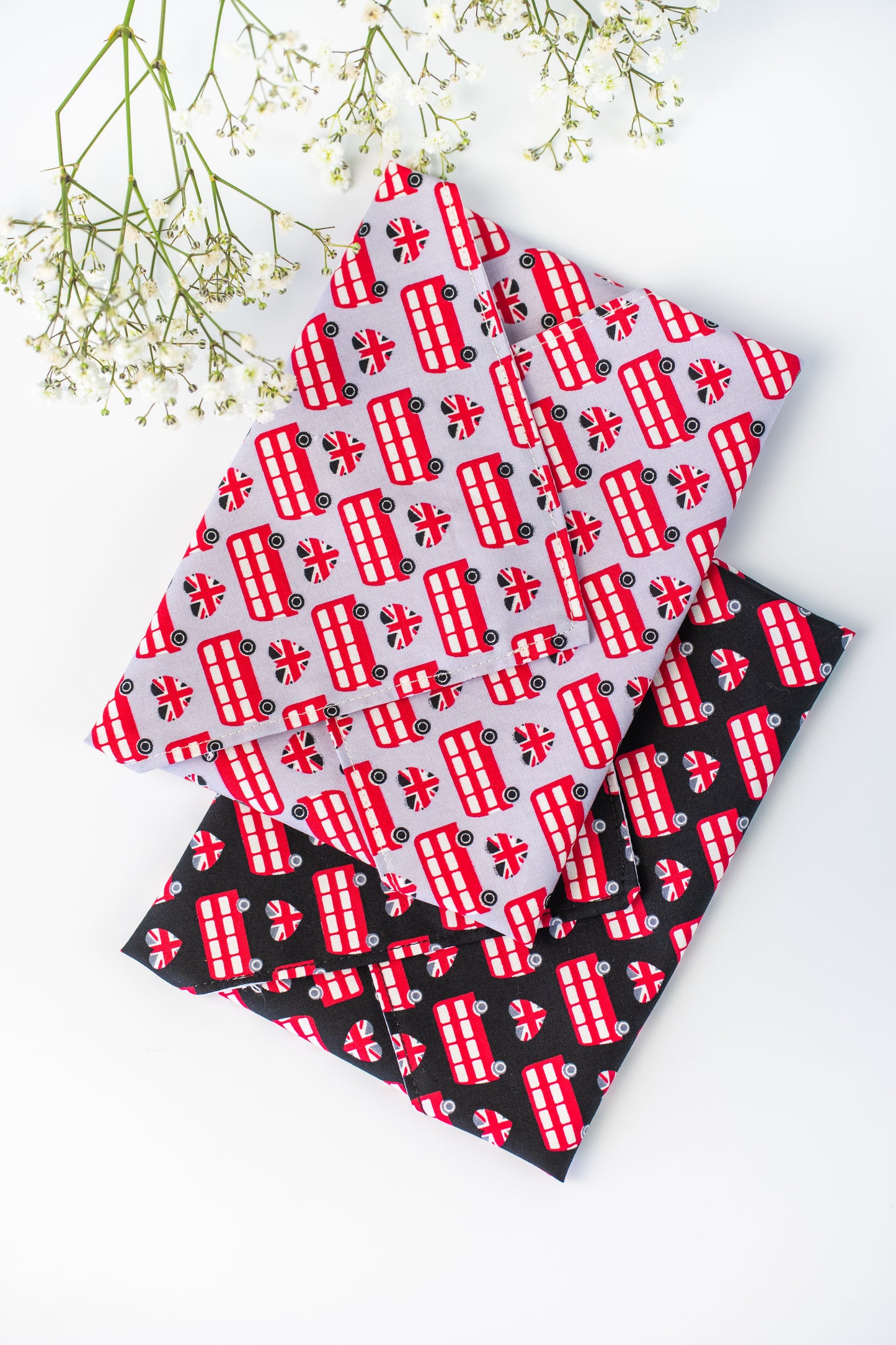 Reusable cotton sandwich wrap in London bus print, eco-friendly lunch wrap UK souvenir gift, Emena Home