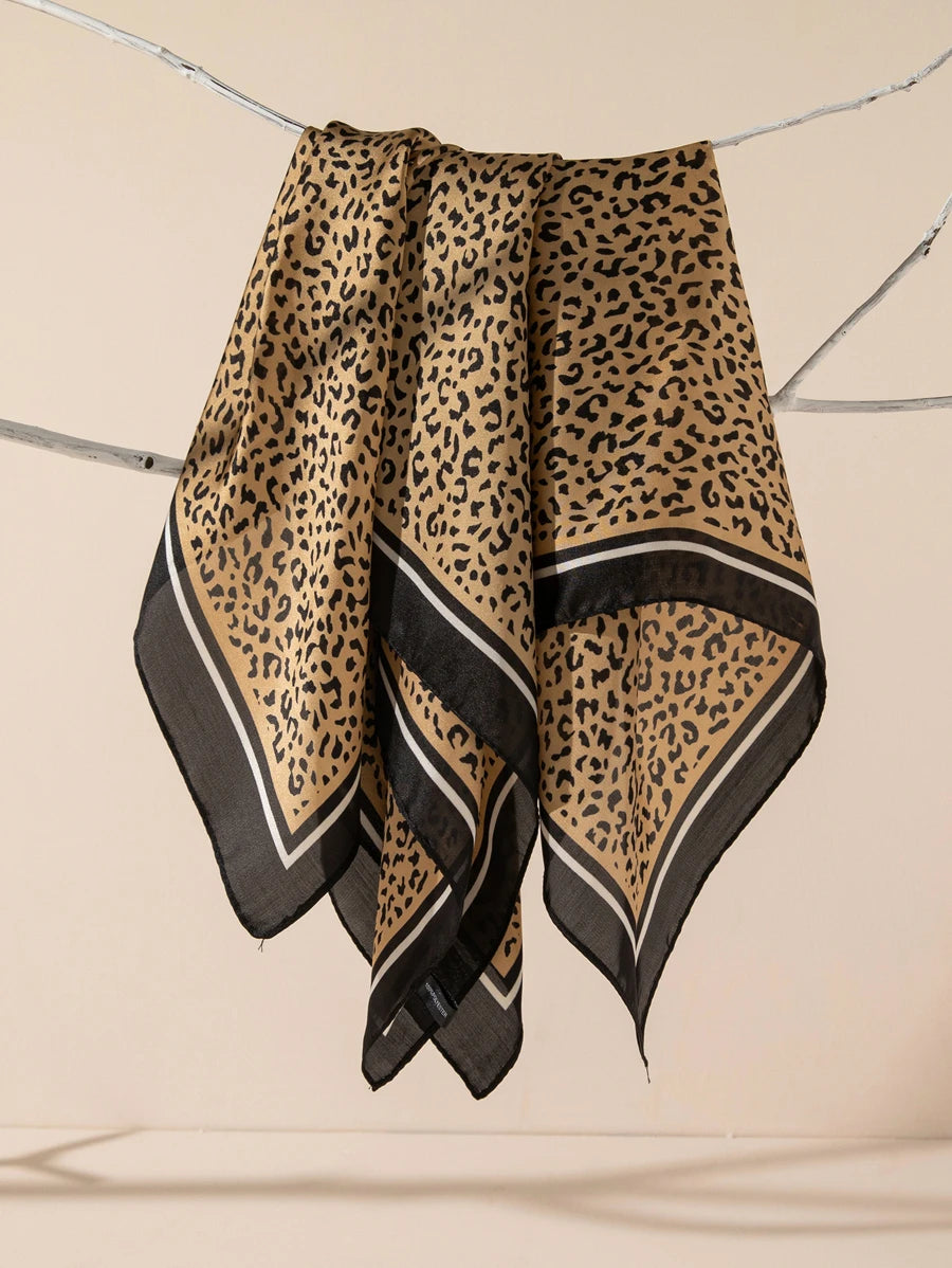 Furoshiki Silk Fabric Gift Wrap ( leopard )