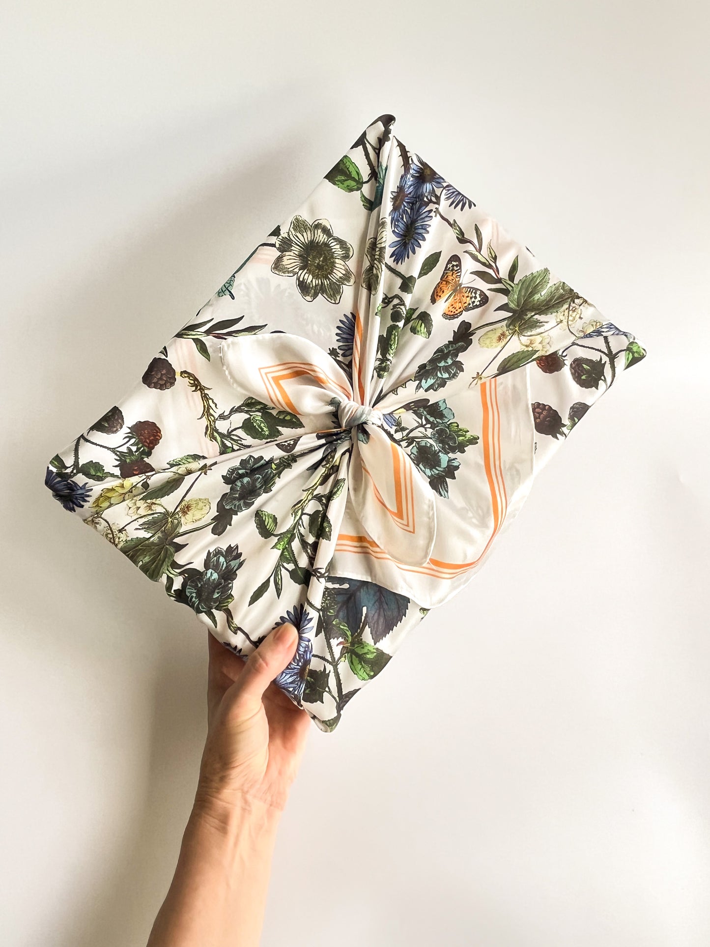 Furoshiki Silk Fabric Gift Wrap ( floral )