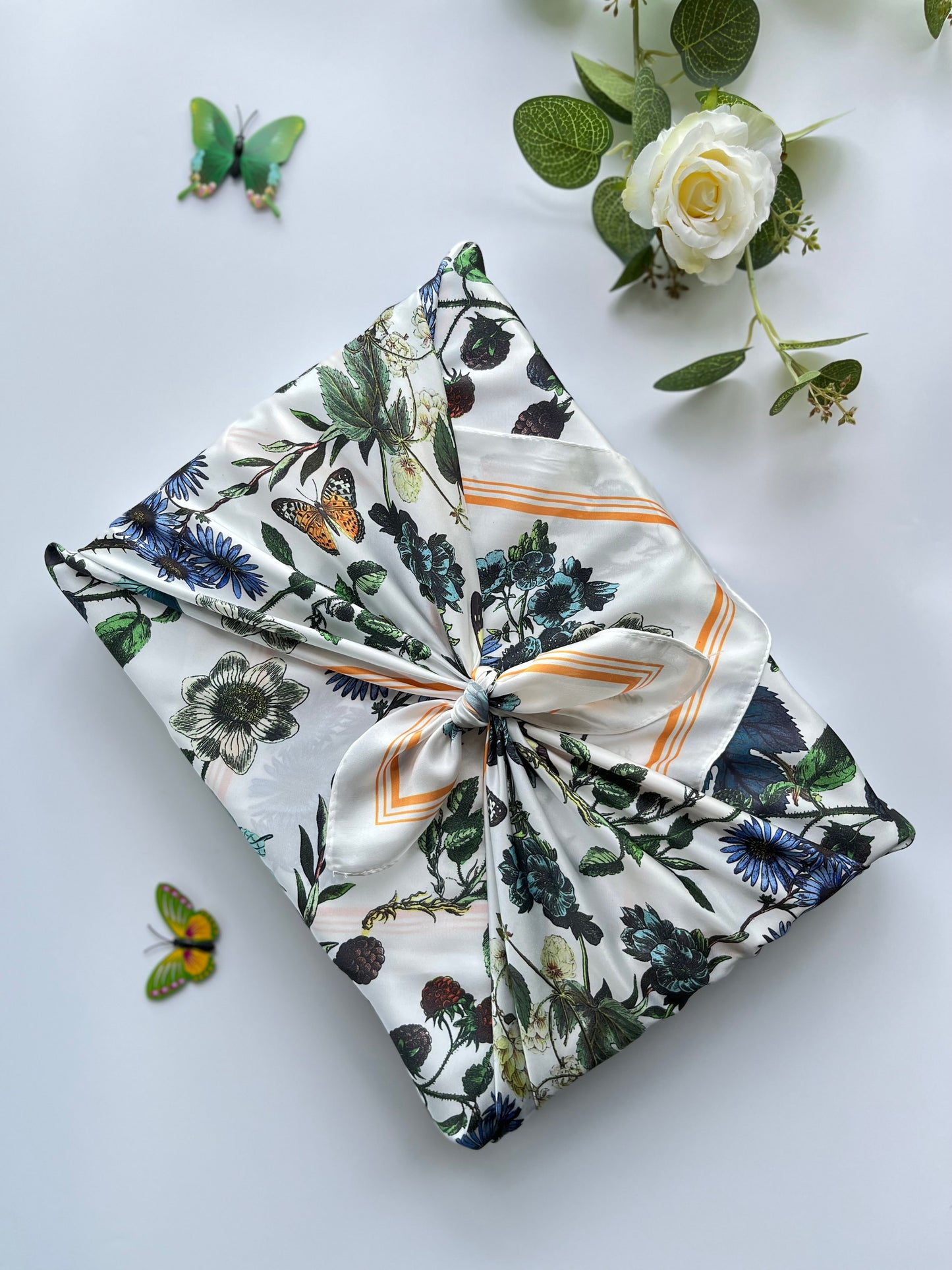 Furoshiki Silk Fabric Gift Wrap ( floral )