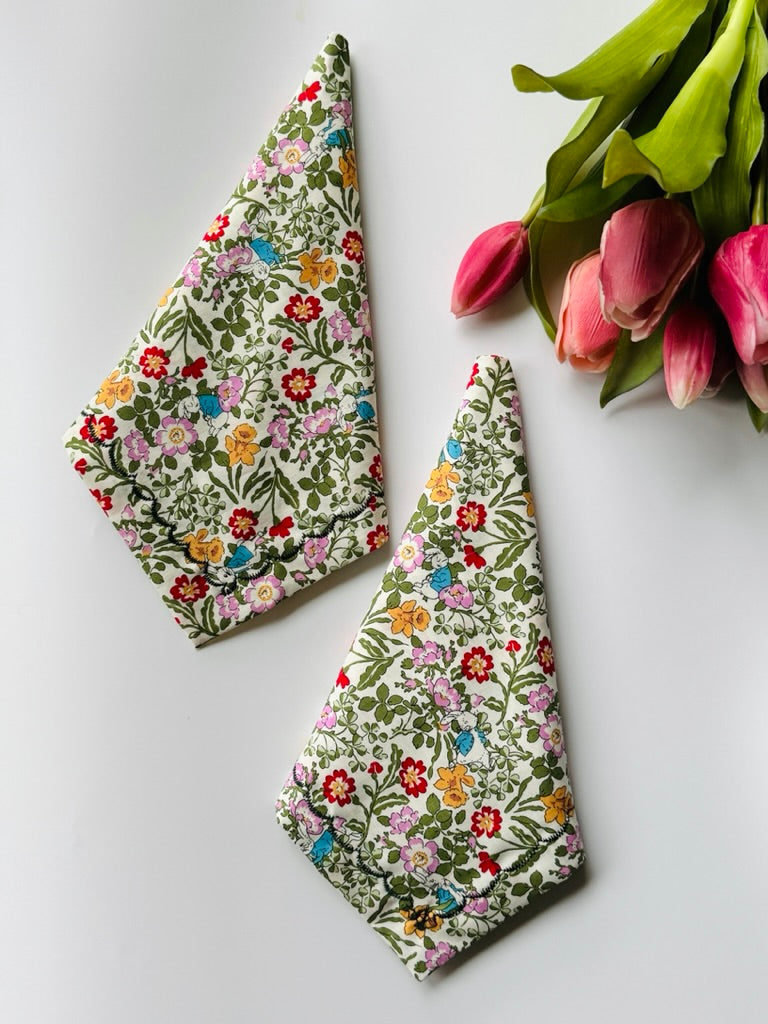 Floral Spring Table Runner and Matching Napkins