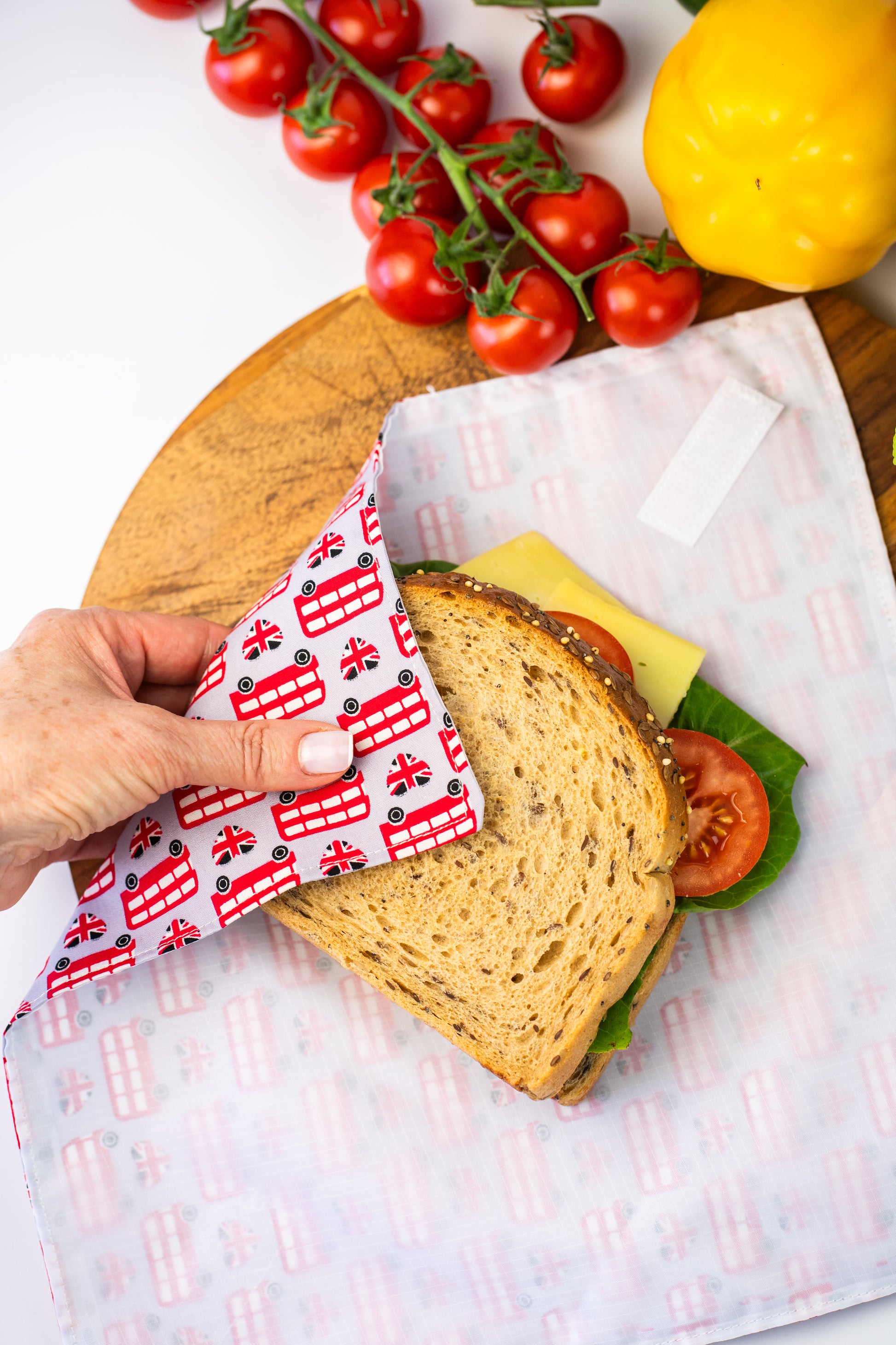 Reusable cotton sandwich wrap in London bus print, eco-friendly lunch wrap UK souvenir gift, Emena Home