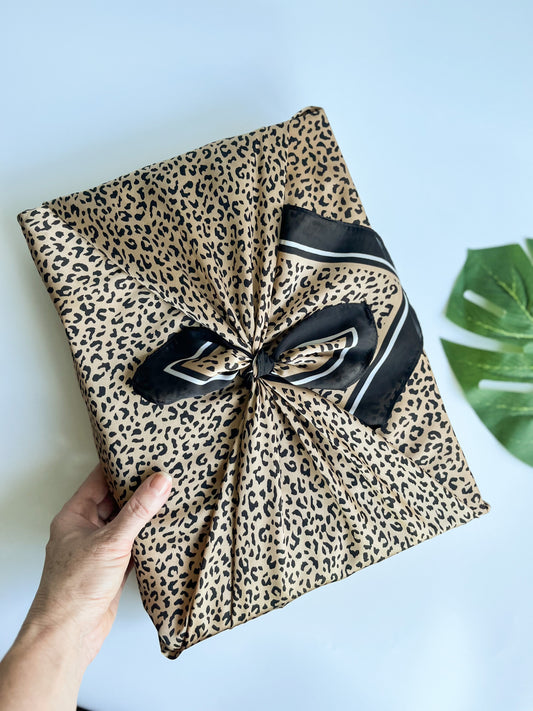 Furoshiki Silk Fabric Gift Wrap ( leopard )